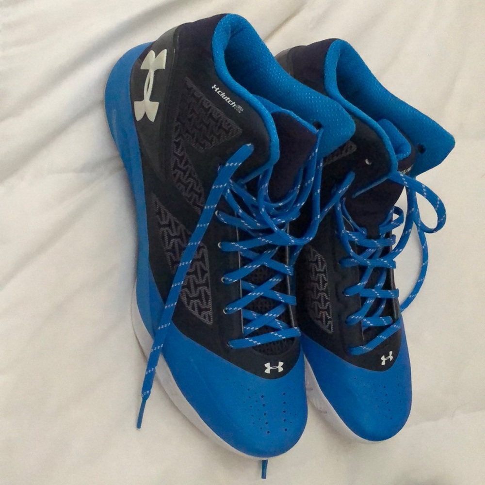 UNDER ARMOR CLUTCH FIT CHARGED SZ 12